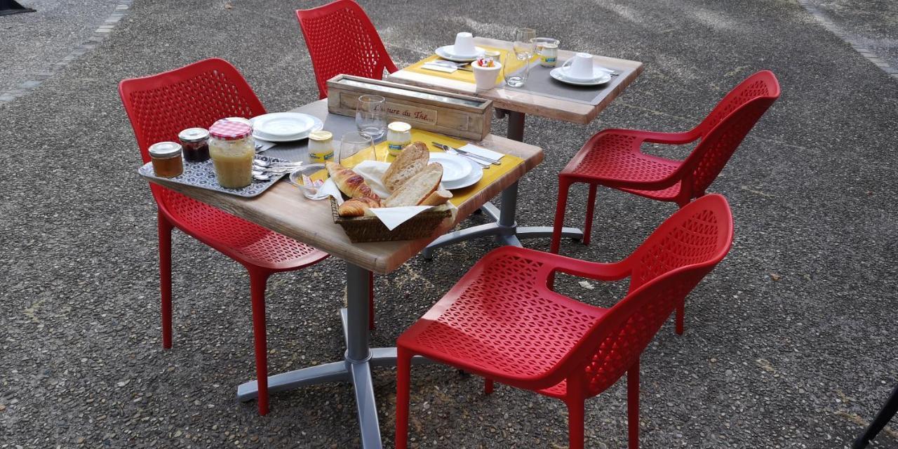 Bed and Breakfast Le Mimosa Saint-Saturnin-de-Lucian Esterno foto
