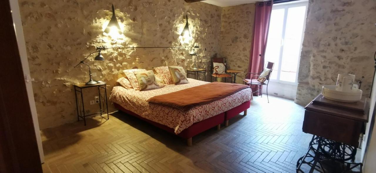 Bed and Breakfast Le Mimosa Saint-Saturnin-de-Lucian Esterno foto