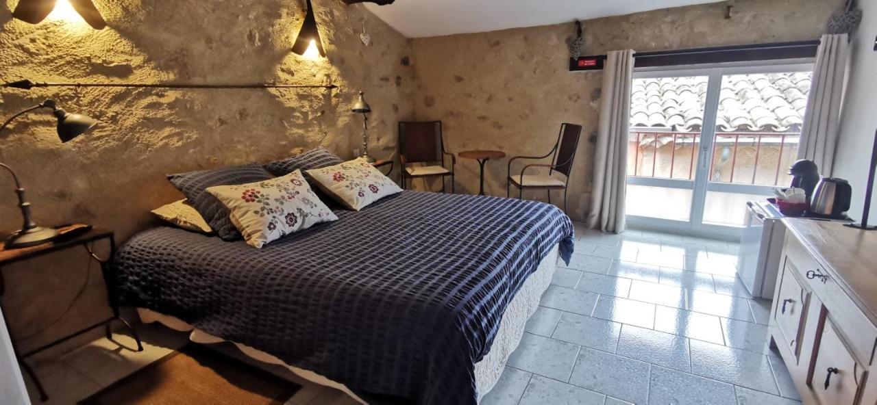 Bed and Breakfast Le Mimosa Saint-Saturnin-de-Lucian Esterno foto