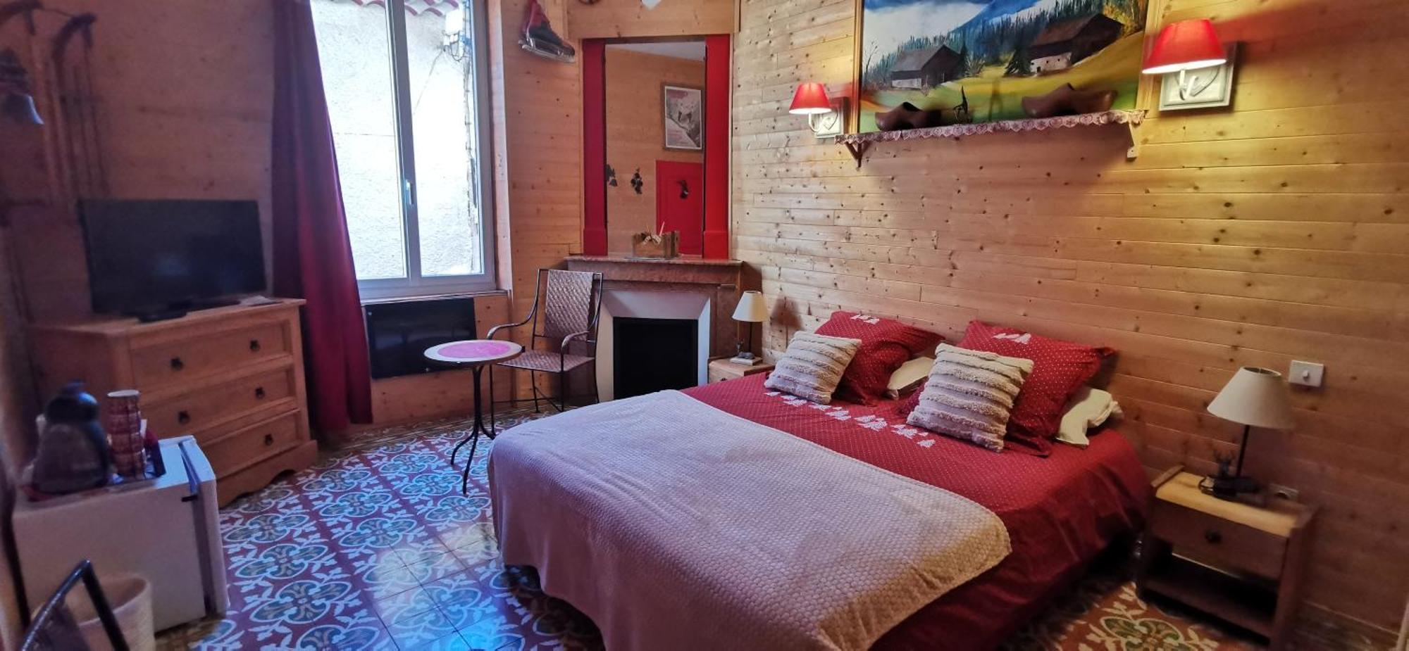 Bed and Breakfast Le Mimosa Saint-Saturnin-de-Lucian Esterno foto